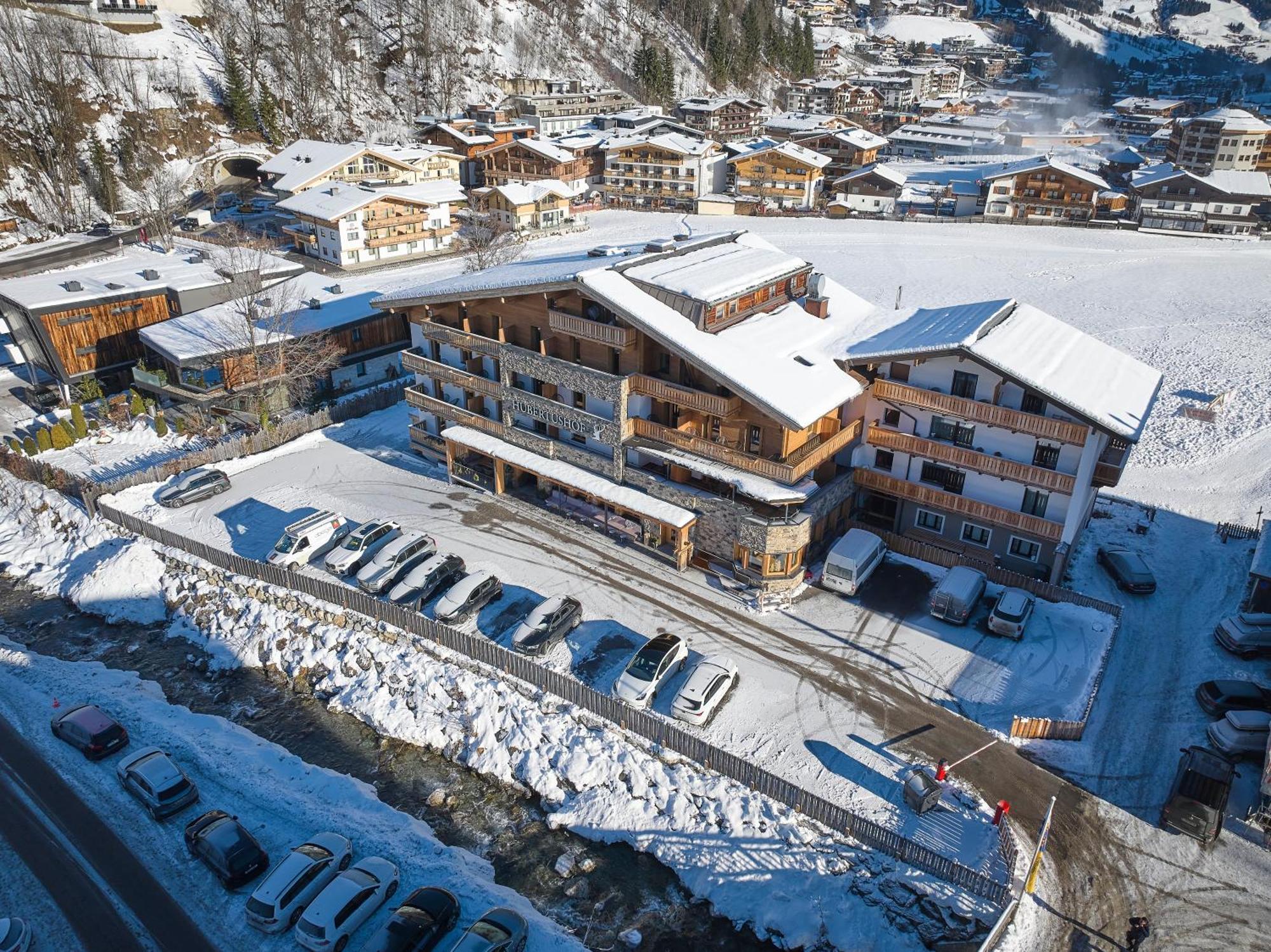 Hotel Hubertushof Saalbach-Hinterglemm Exterior foto